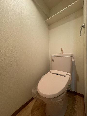 トイレ　別号室写真