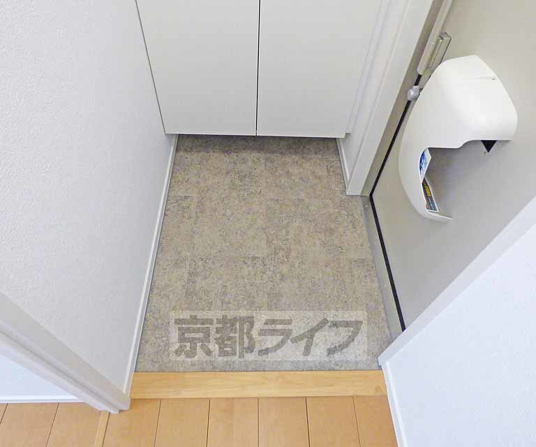 玄関　シューズボックス付で便利です。