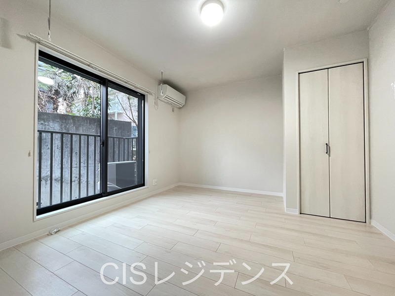 エクセレント谷野町の居間写真
