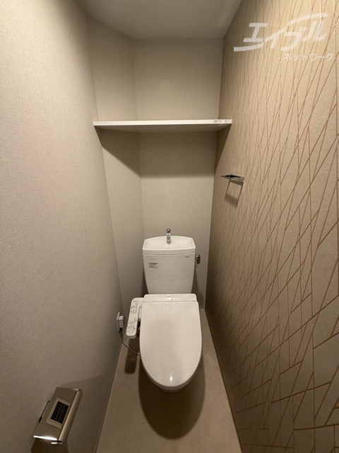 ＪＲ大阪環状線 福島駅 徒歩15分 13階建 築1年のトイレ写真