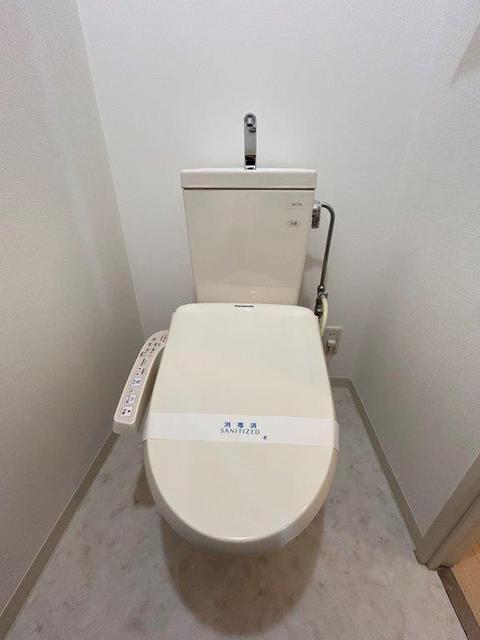 ＪＲ宇都宮線 土呂駅 徒歩6分 7階建 築29年のトイレ写真