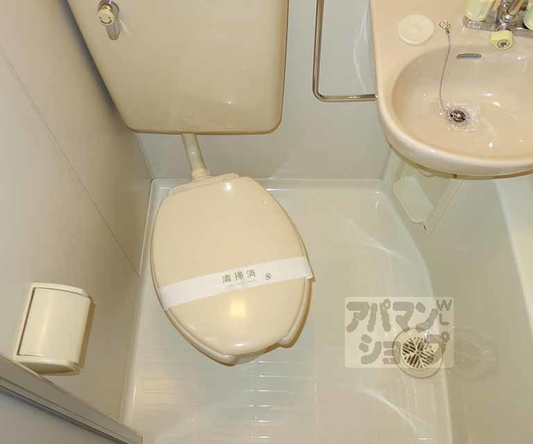 Gloire烏丸五条のトイレ写真
