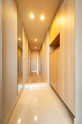 玄関　※写真は同タイプ住戸です。