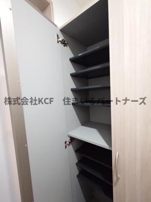 THENOBLES 花畑の内装写真