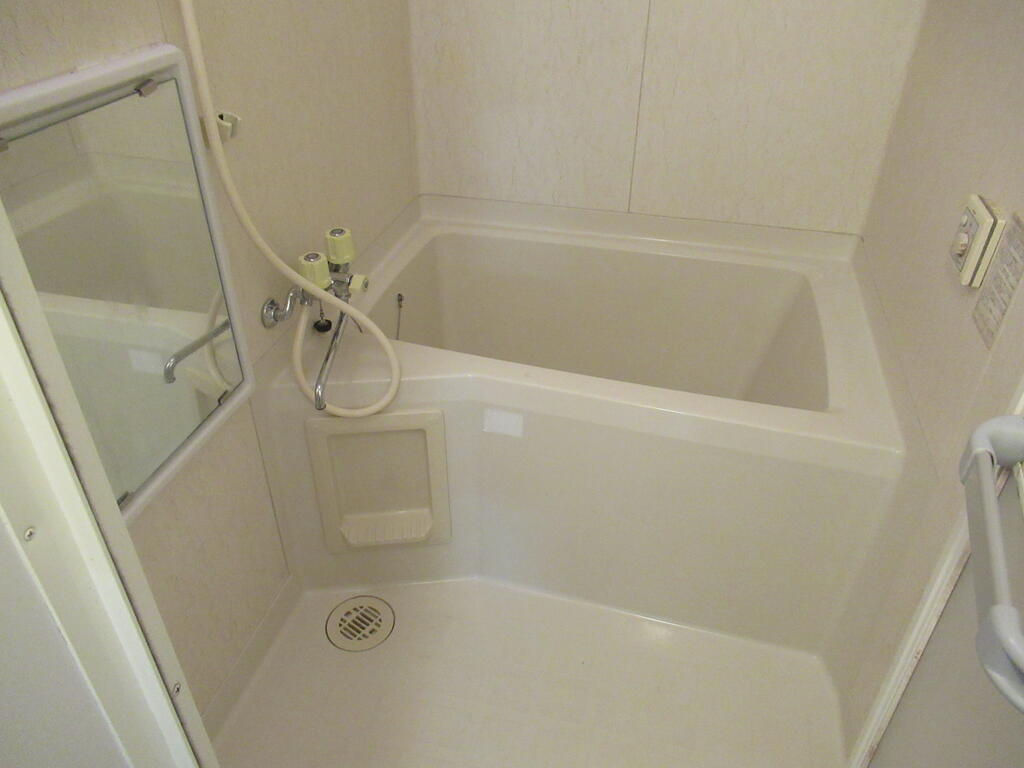 パストラルB棟の風呂写真