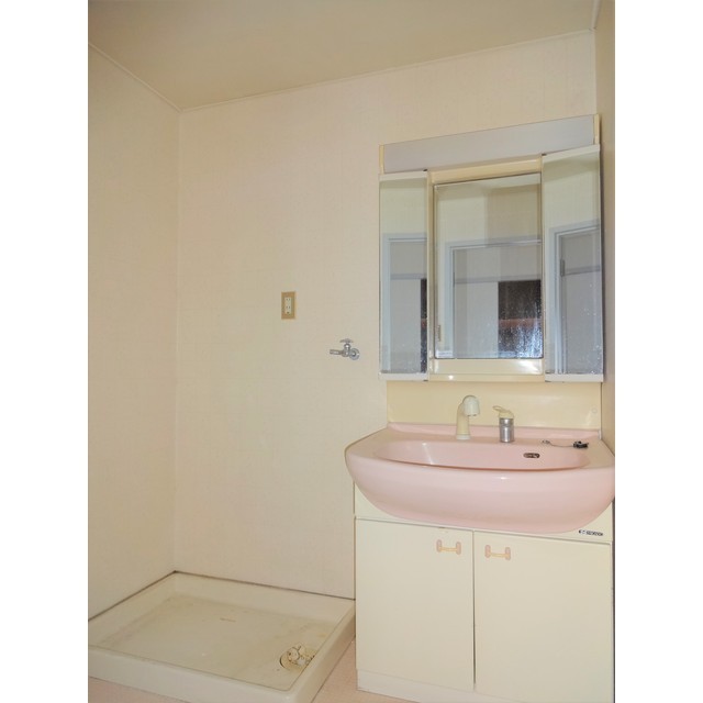 洗面設備　洗濯機置き場