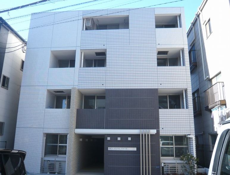 江東区常盤のマンションの建物外観