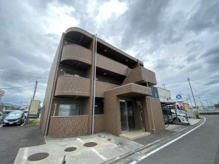 松山市東垣生町のマンションの建物外観