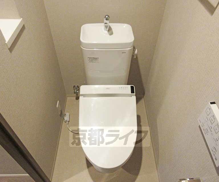 【京都市山科区椥辻東浦町のマンションのトイレ】