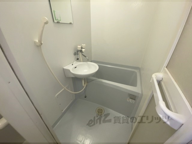 バス・シャワールーム　ユニットバス