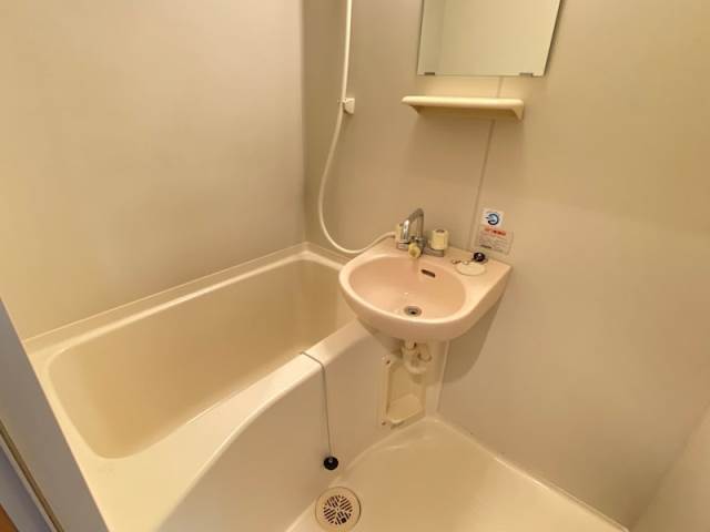 バス・シャワールーム　別号室