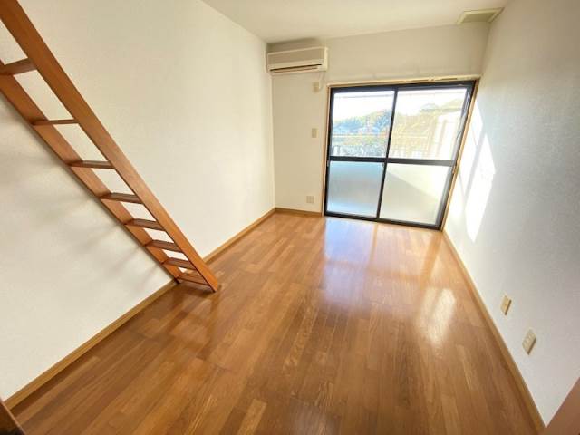 居室・リビング　別号室