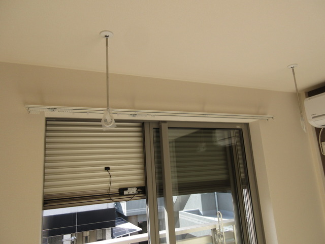 その他　★防犯シャッター＆室内物干フック★