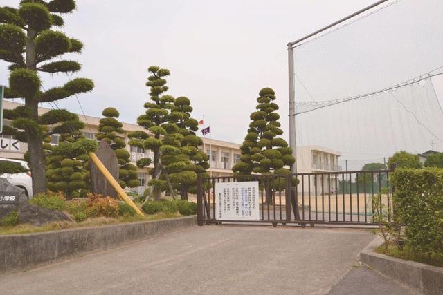 小学校　国分小学校（小学校）まで900m