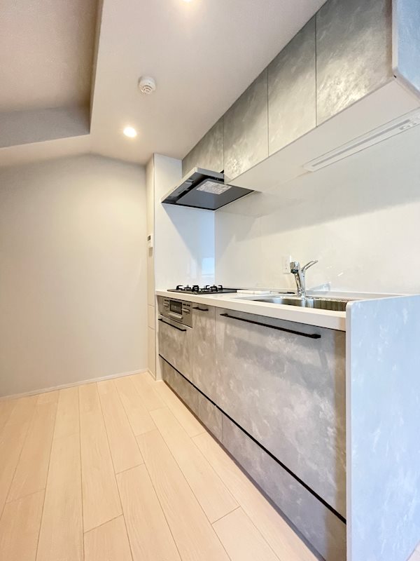 キッチン　ガスコンログリル付きシステムキッチン