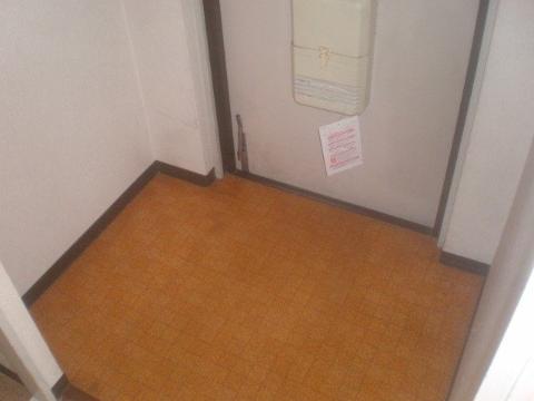 リバーサイド上野　玄関　玄関