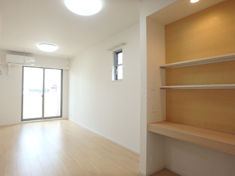 居室・リビング　図面と現状に相違がある場合には現状を優先