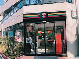 コンビニ　セブンイレブン 荒川町屋1丁目店（コンビニ）まで422m