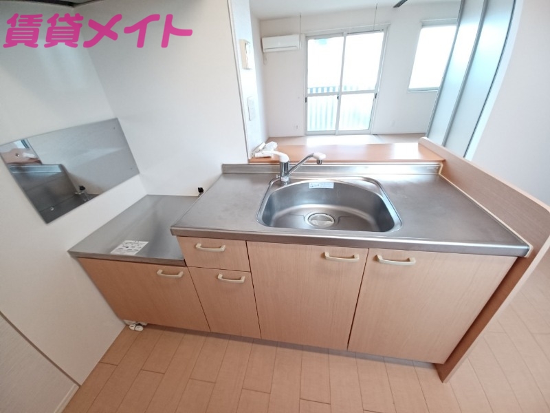 キッチン　同物件別室写真