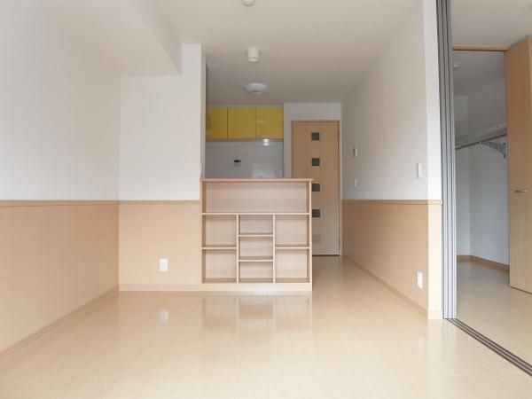 居室・リビング　内装