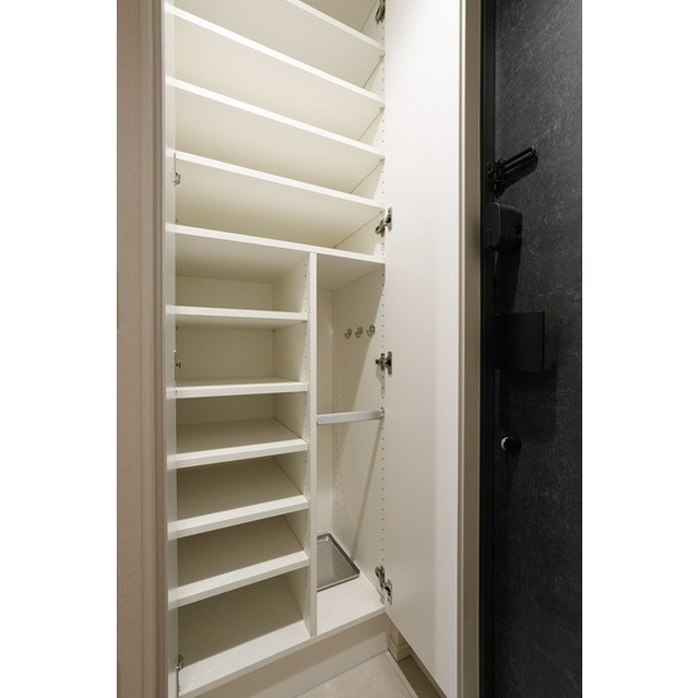 収納　シューズボックス