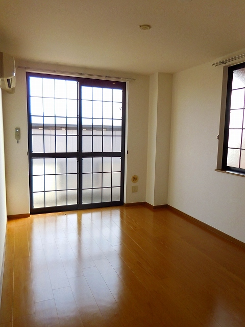 居室・リビング　エアコン付き！