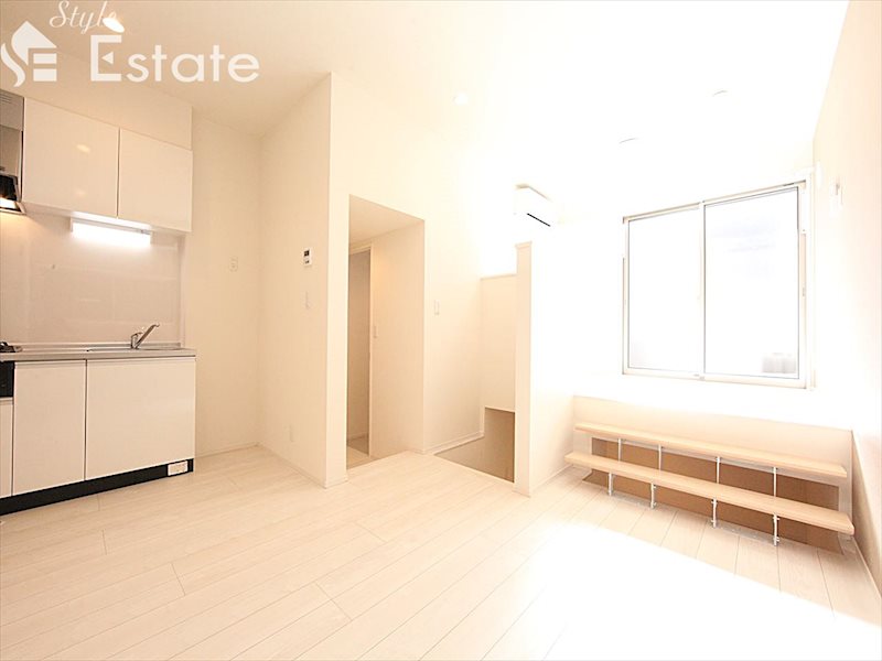 居室・リビング　内装