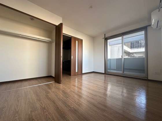 居室・リビング　※別部屋の写真です