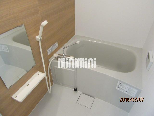 バス・シャワールーム　追い焚き機能付きの浴室