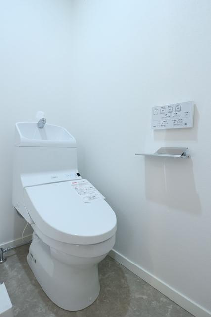 トイレ　トイレ