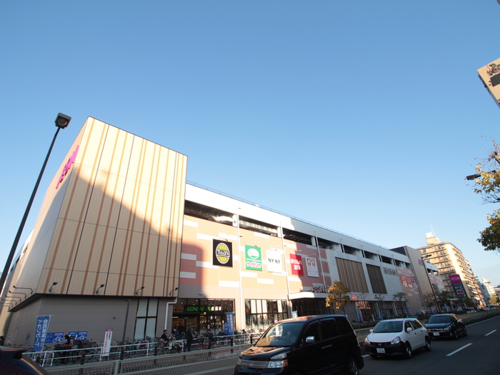 ショッピングセンター　イオン（ショッピングセンター）まで772m