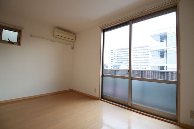 居室・リビング　※別室の参考写真の為、現況優先です。