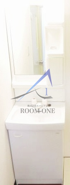 洗面設備　独立洗面台です。