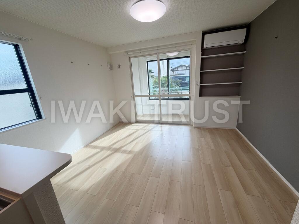 居室・リビング　※同型タイプ参考写真