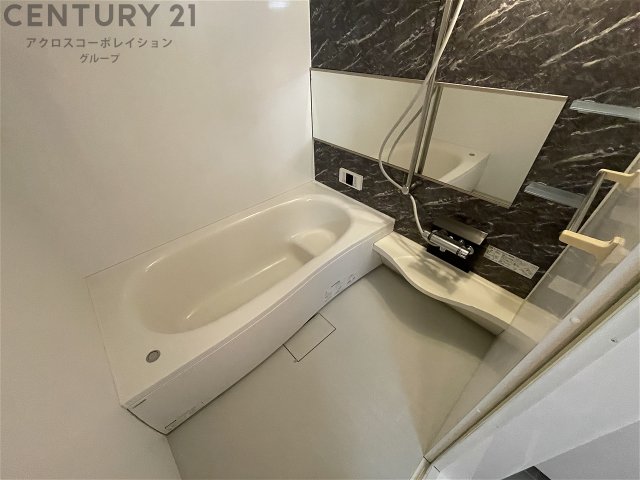 バス・シャワールーム　浴室乾燥機付きで便利です！