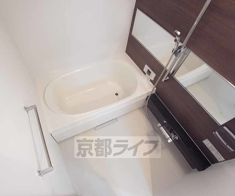 バス・シャワールーム　お洒落なバスルーム。