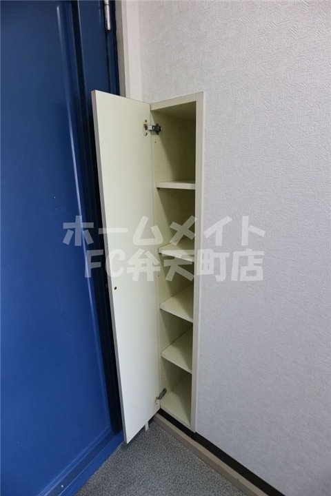 その他　シューズボックスもあり、収納には困りません