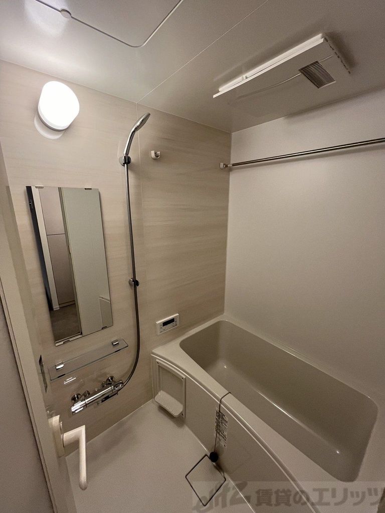 バス・シャワールーム　バス