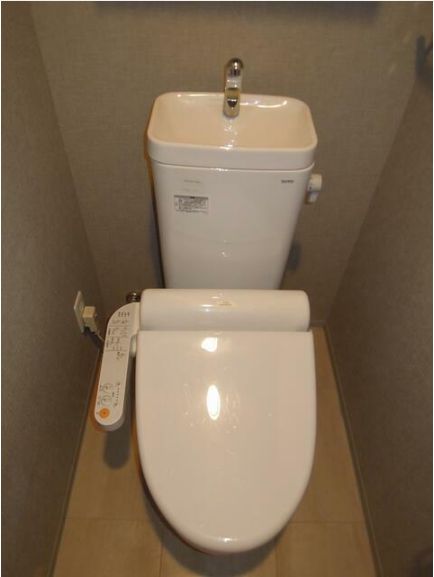 トイレ　トイレもきれいです