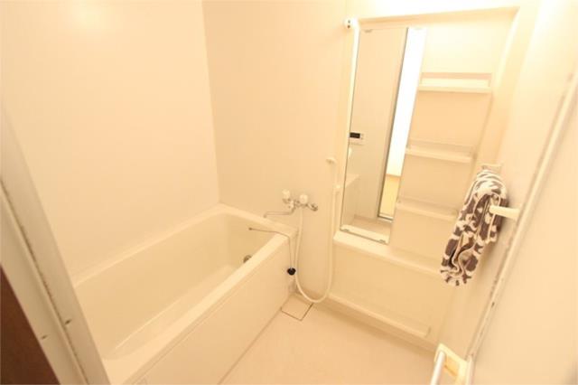 バス・シャワールーム　シンシア