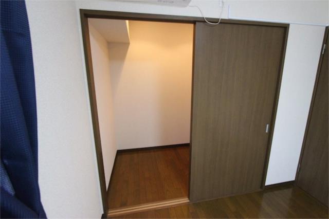 収納　シンシア