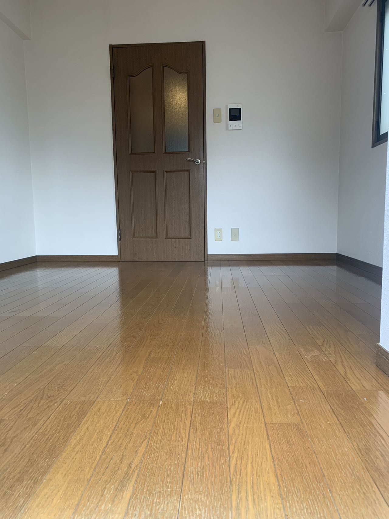 居室・リビング　写真は別号室です。現況優先になります。