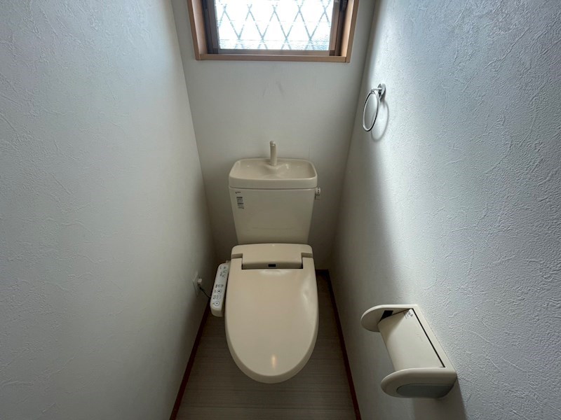 トイレ　※201号室の写真です。
