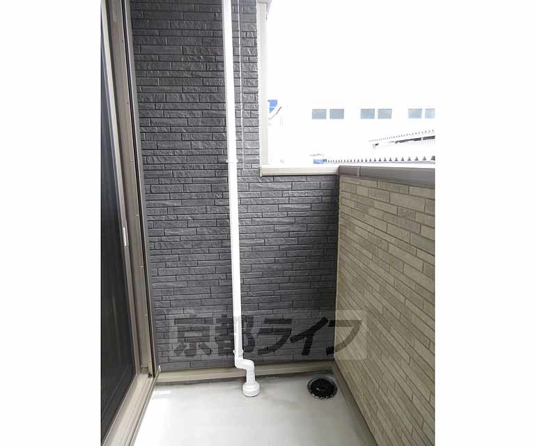 バルコニー　幅員の広いバルコニーです