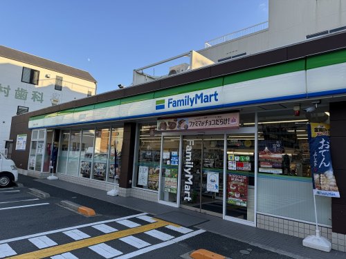 コンビニ　ファミリーマート 今津中三丁目店（コンビニ）まで518m