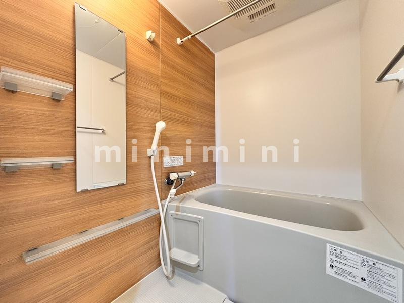 バス・シャワールーム　※写真は別号室のものですので現状優先とさせていただきます