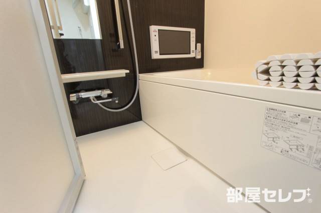 バス・シャワールーム　１日の疲れをいやしてください