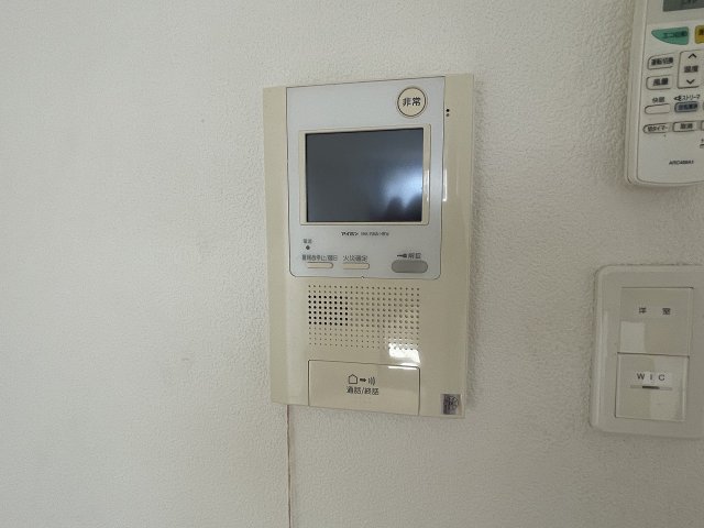 セキュリティ　モニターホンで安心