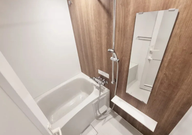 バス・シャワールーム　※別部屋の参考写真です。