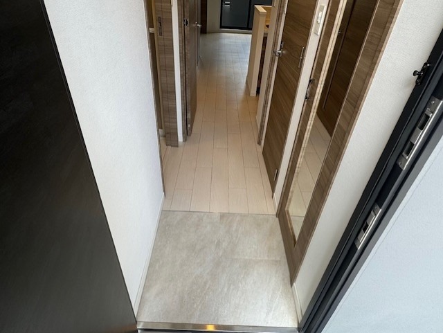 玄関　別号室